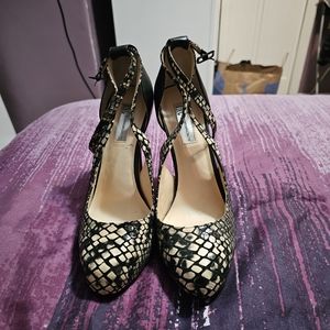 Ladies heels by I.N.C.